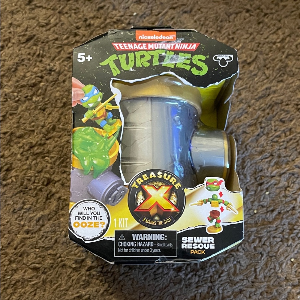 Nickelodeon Teenage Mutant Ninja Turtles Sewer Rescue Pack - Gray and Green